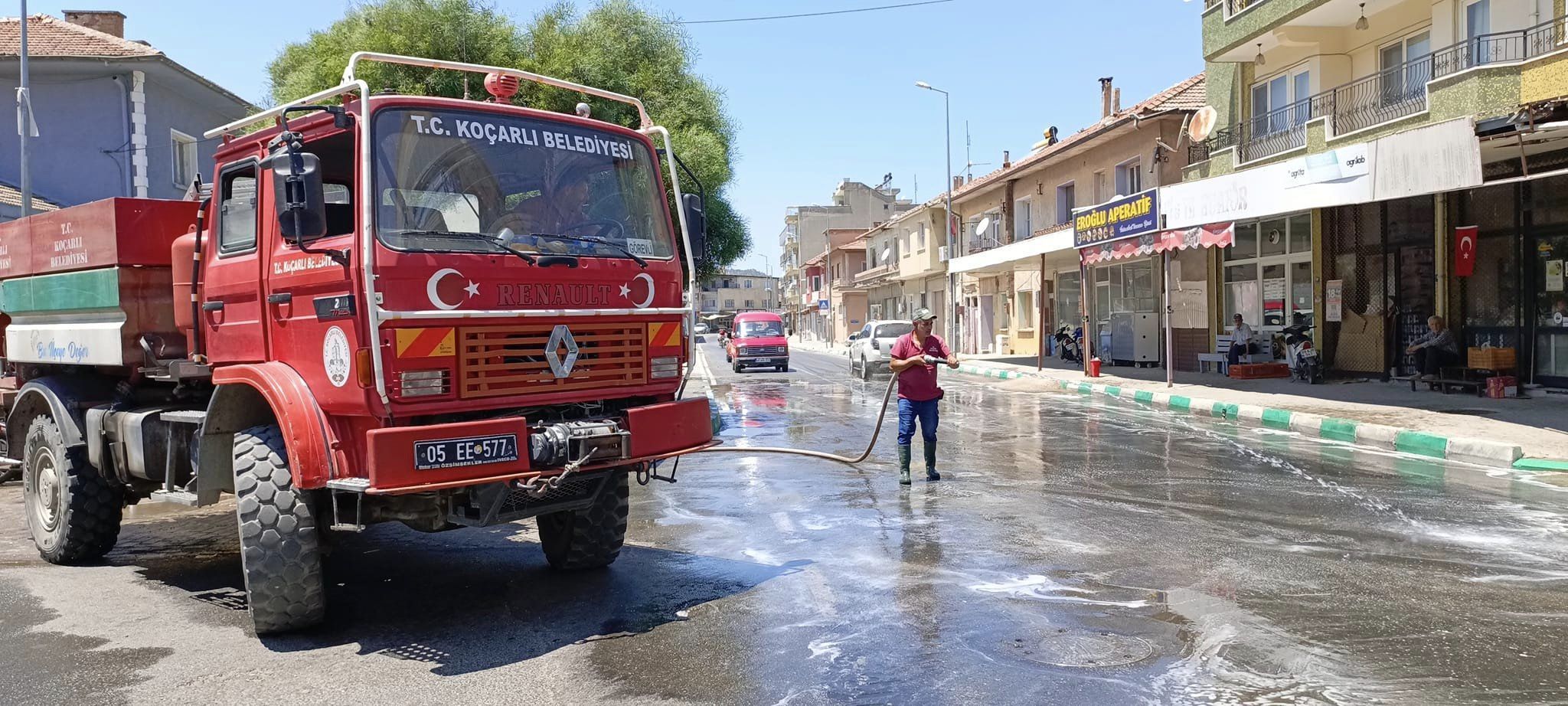 Koçarlı Belediyesi Temizlik Çalışmalarına Hız Kesmeden Devam Ediyor